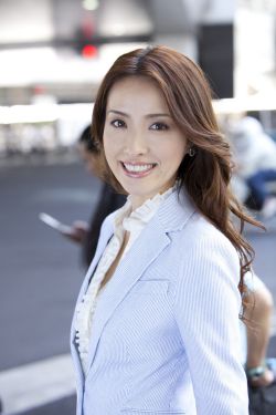 2012中文字幕国语